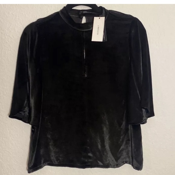 NWT J Brand Chani Black Short Sleeved Velvet Keyhole Top. Front & back keyholes - Picture 4 of 10